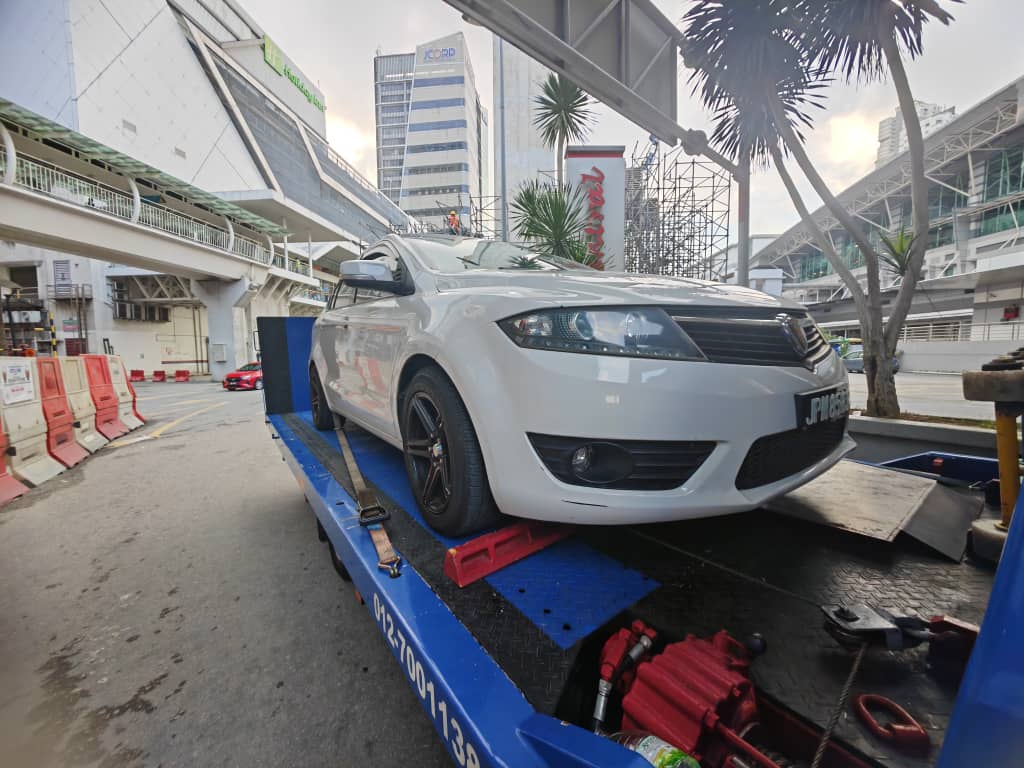 CYY Auto Tyre Service 3